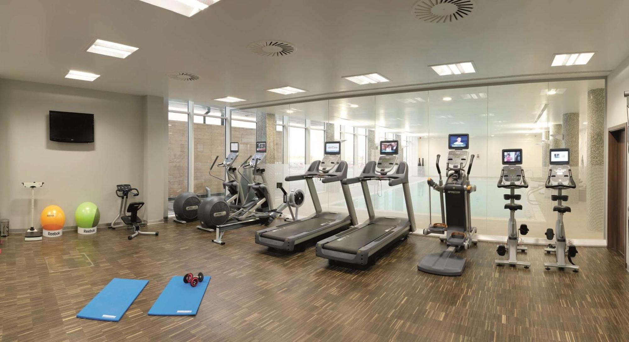 Radisson Blu Hotel East Midlands Airport Castle Donington Bagian luar foto