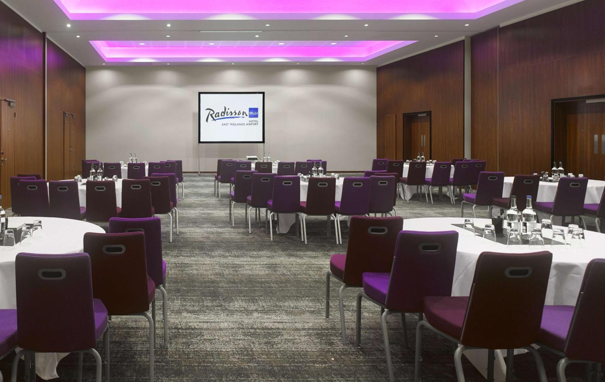 Radisson Blu Hotel East Midlands Airport Castle Donington Bagian luar foto