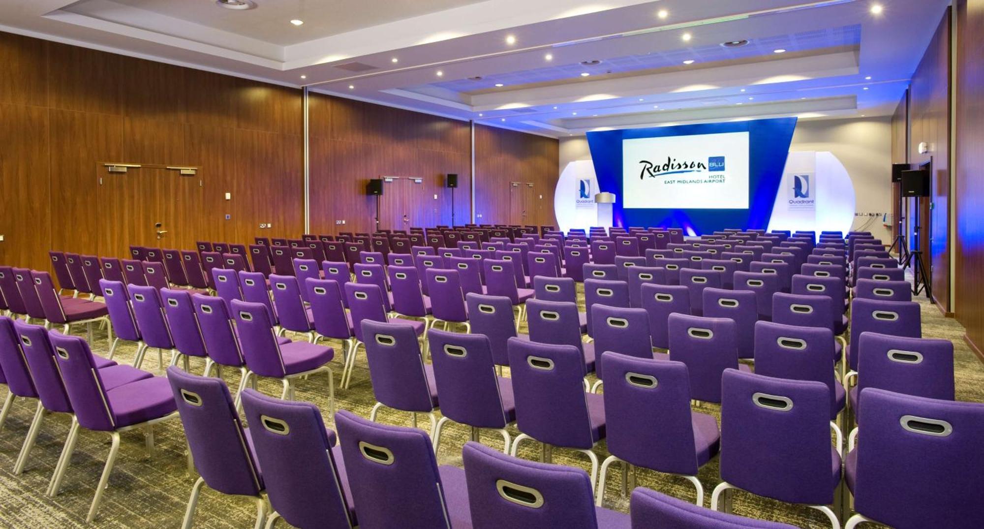 Radisson Blu Hotel East Midlands Airport Castle Donington Bagian luar foto