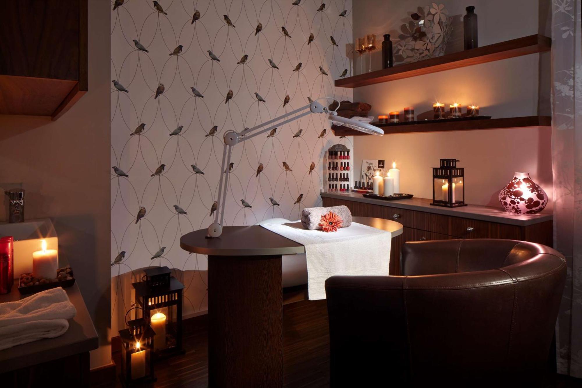 Radisson Blu Hotel East Midlands Airport Castle Donington Bagian luar foto