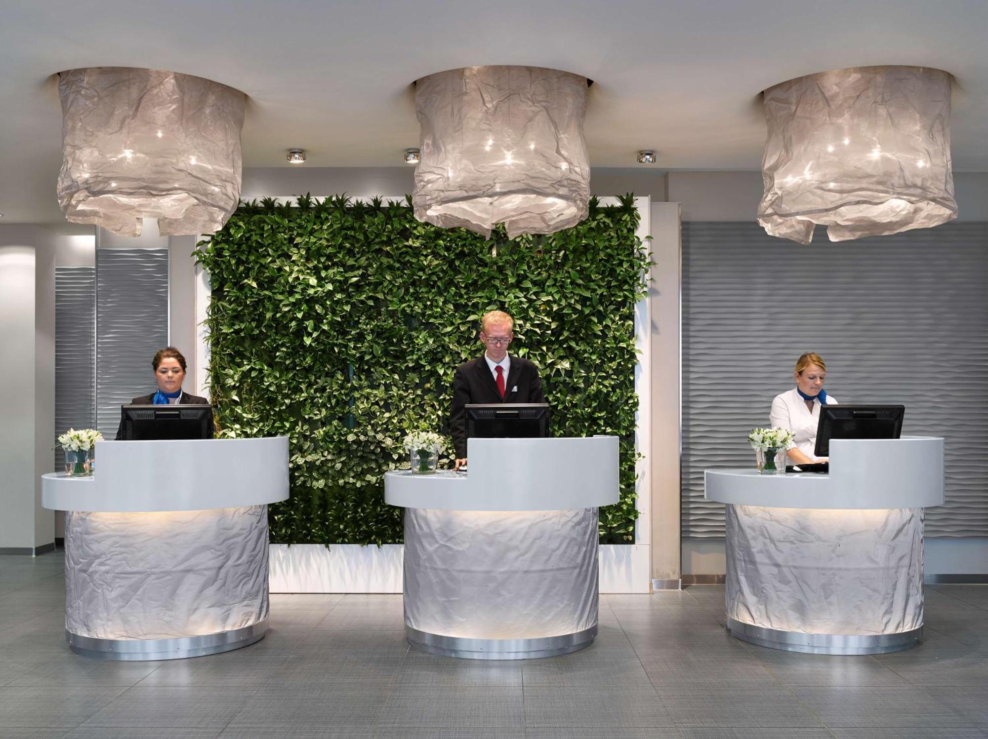 Radisson Blu Hotel East Midlands Airport Castle Donington Bagian luar foto