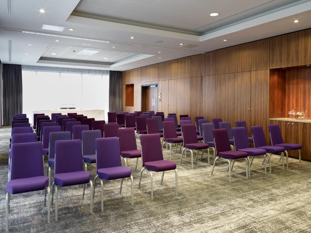 Radisson Blu Hotel East Midlands Airport Castle Donington Bagian luar foto