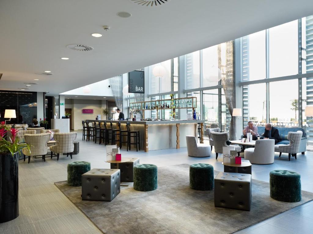 Radisson Blu Hotel East Midlands Airport Castle Donington Bagian luar foto
